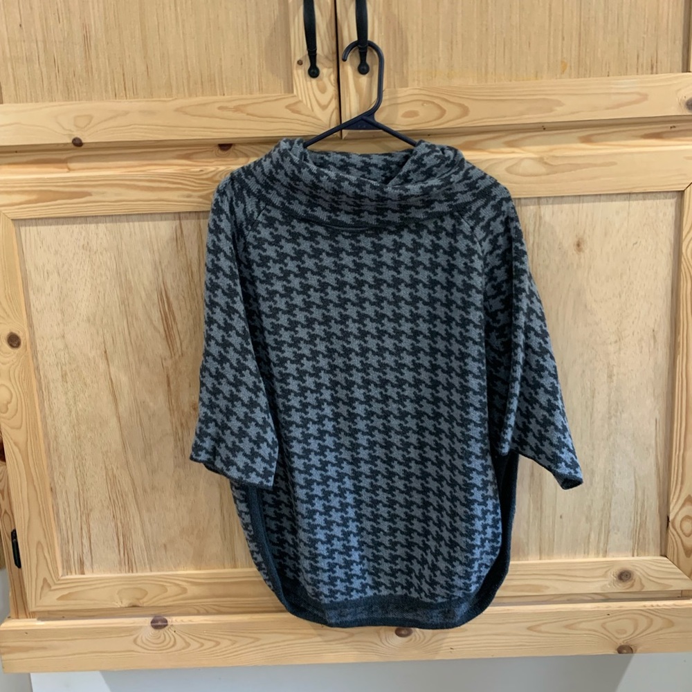 Loft Outlet houndstooth cowl neck oversized Poncho sweater size XS/S